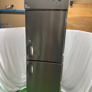 ダイワ/大和冷機　業務用　縦型2面冷蔵庫　377L   単相100V  2017年製　店舗　飲食店　231NYCD-EC  1 ダイワ/大和冷機 業務用 縦型2面冷蔵庫 377L 単相100V 2017年