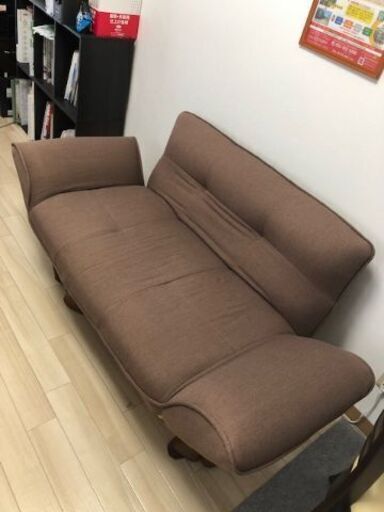 ローソファー足つき２人掛け 美品8 コイルスプリング入り Yanjii 沼津のソファ 3人掛けソファ の中古あげます 譲ります ジモティーで不用品の処分