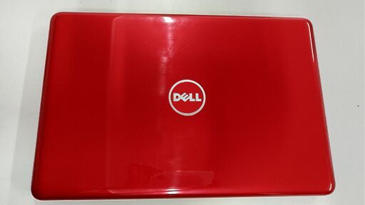 DELL  ノートパソコン　（大画面できれいです）