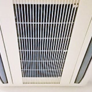 天井埋め込み式エアコンクリーニング　キャンペーン！横浜のハウスクリーニング屋　レンクリです。天井埋め込み式エアコンクリーニングをお得なお値段で！の画像