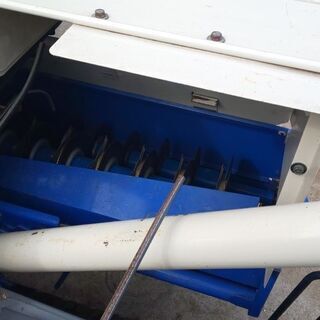 鹿児島発 イセキ ガソリンエンジンハーベスタ HMG73 カッター付き