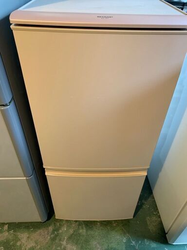 JH00998/SHARP/ノンフロン冷凍冷蔵庫/137L/2011年製