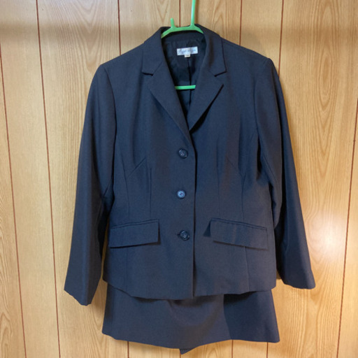15号 大きいサイズ レディース スーツ ジャケット スカート セット きなおも ﾟ 浦添前田の靴 バッグの中古あげます 譲ります ジモティーで不用品の処分