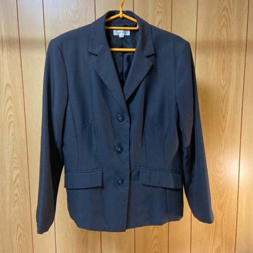 15号 大きいサイズ レディース スーツ ジャケット スカート セット きなおも ﾟ 浦添前田の靴 バッグの中古あげます 譲ります ジモティーで不用品の処分