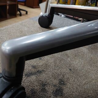 【店舗同時販売中】Ergohuman|エルゴヒューマン　ベーシック　オフィスチェア　パープル【店頭ご来店購入限定】