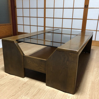 大手karimokuのガラステーブル