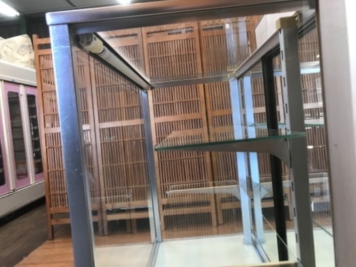 アルミ製 ガラスショーケース 照明付き 背面ミラーガラス 後ろ扉 店舗 横75cm 展示