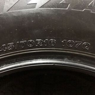 BS BLIZZAK DM-V2 245/70R16 16インチ スタッドレス 4本 2015年製 テラノ ビッグホーン ホライゾン等 (VTO198) クレジットカード QR決済可能