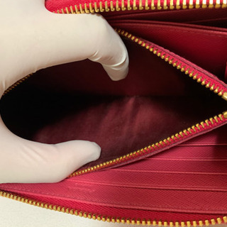 PRADA（プラダ）長財布