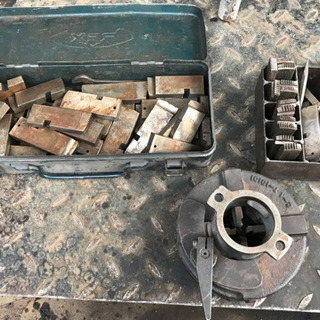 株式会社 東海鉄工所 ボルトマシン アサダ