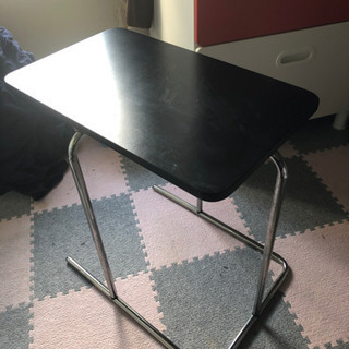 IKEAサイドテーブルRIANブラック　ソファー　ベット
