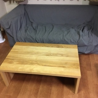 IKEA ソファーとテーブルセット