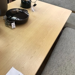 ソファーダイニングセット ESTIC のナチュラルモデル※こちらの商品は展示場所が無く倉庫にあります。スタッフまで。