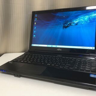 【大人な漆黒のFujitsu製ノート】【Core i3・webカ...