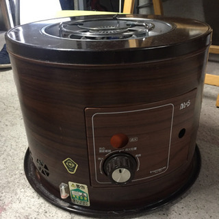 TOYOKUNI TKC-15U 灯油ストーブ かまくら　木目調　昭和レトロ TOYOKUNI TKC-15U 灯油ストーブ かまくら 木目調 昭和レトロ
