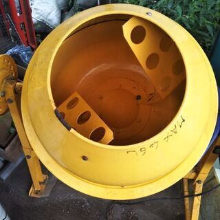 取引中)コンクリートミキサー