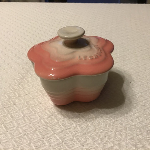 新品未使用ルクルーゼ花形ココット Azuki 牛込神楽坂の食器の中古あげます 譲ります ジモティーで不用品の処分 新品未使用ルクルーゼ花形ココット Azuki 牛込神楽坂の食器の中古あげます 譲ります ジモティーで不用品の処分