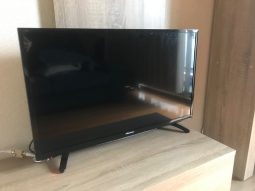 ハイセンス　32型　テレビ　リモコン　傷なし