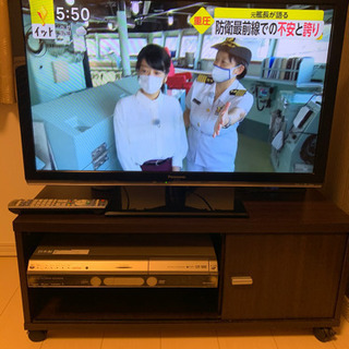 パナソニック　テレビ　32型　(TH-L32X5) ＋　テレビボード