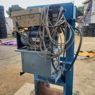 プレス機20トン～30トン