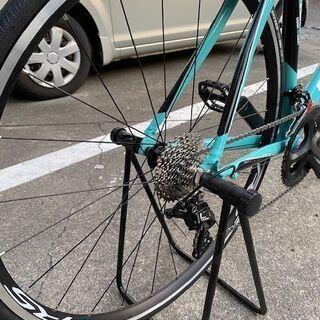 更に２万値引き！ビアンキ　ロードバイク　Bianchi VIA NIRONE 7 カーボンフォーク　シマノ105　7000シリーズ　11s