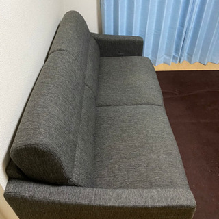 ソファーとテーブル