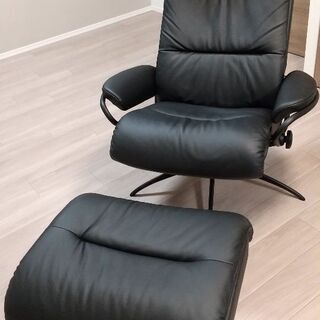 ストレスレスオットマン付き リクライニングチェアノルウェー製エコーネス