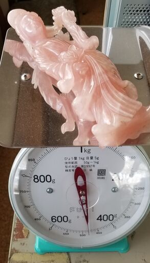 コロナ禍支援特別価格！　超綺麗なローズクォーツ（紅水晶）　まるで北斗の拳の女人像