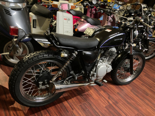 お散歩バイクに最適！人気のグラストラッカー・ビッグボーイ250