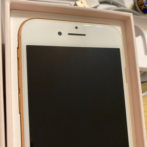 Iphone 8 ゴールド64gb Simフリーシャッター音なし ヨウ 新宿のその他の中古あげます 譲ります ジモティーで不用品の処分