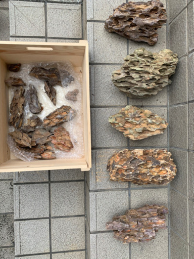 黄虎石