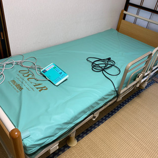 介護用電動ベッド　