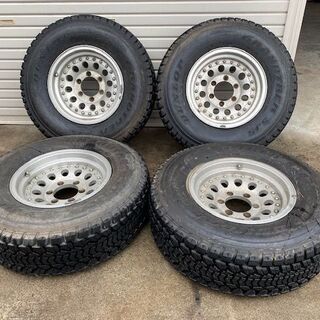 【希少】30×9.50R15　ダンロップ　SJ5　15×７J　139.7×６H　ホイール付き4本セット　デリカ等に
