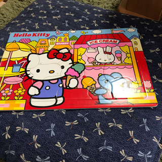 キティーちゃんパズル。20ピース100円。