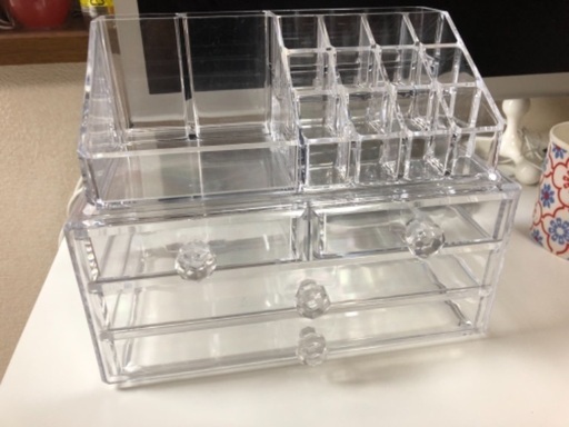 メイク用品 アクリル収納ケース チョコ蒸しパン 成増のインテリア雑貨 小物 小物入れ の中古あげます 譲ります ジモティーで不用品の処分 メイク用品 アクリル収納ケース チョコ蒸しパン 成増のインテリア雑貨 小物 小物入れ の中古あげます 譲ります ジモティーで不用品の処分