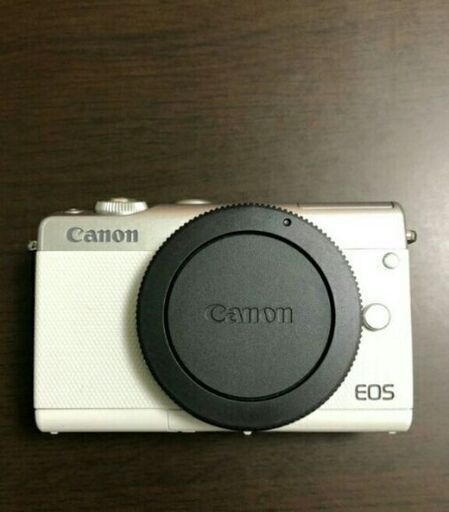 Canonミラーレス一眼カメラ EOS M100ダブルズームキットホワイト ...