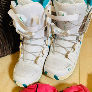 スノボ　ウェア一式（ボードを除く）レディース　出品期間10/11まで