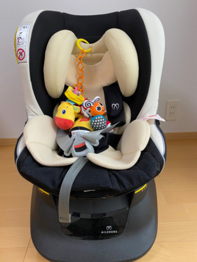 エールべべ　チャイルドシート