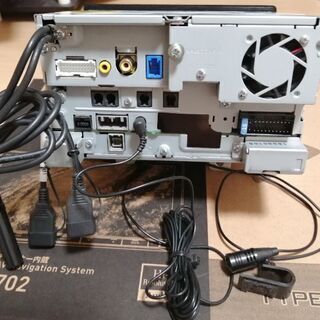 カーナビ　KENWOOD彩速ナビ　B-CASカード挿入済