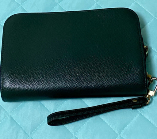 LOUIS VUITTON セカンドバッグ クラッチバッグ ルイヴィトン タイガ　グリーン