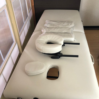 折りたたみマッサージ用ベッドと、カバー（終了）