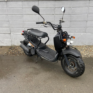 ⭐️ズーマー50.低燃費4ストモデル⭐️バッテリー・シート・エア