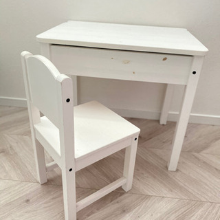 （お取引中)IKEA SUNDVIK/スンドヴィーク　子供机椅子セット
