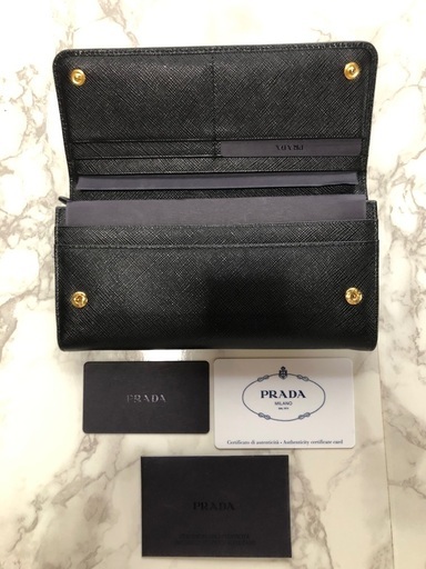 その他 PRADA