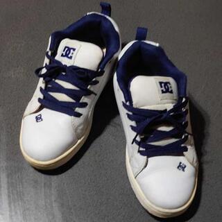 値下げdcスニーカー白決まりました あいちん 片付け中 富士宮のその他の中古あげます 譲ります ジモティーで不用品の処分