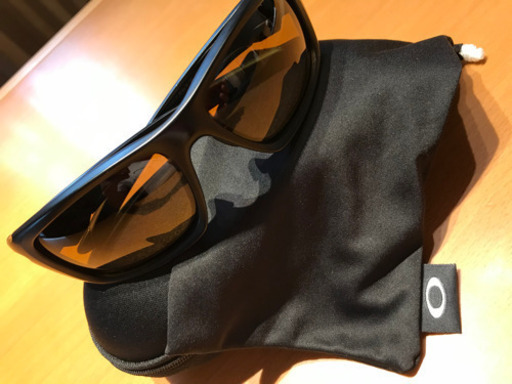 「決定しました♪」美品☆OAKLEY VALVE (Polarized)サングラス