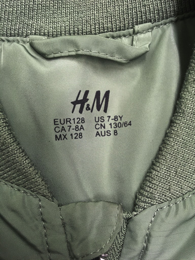 H M ライダースジャケット ボンバージャケット キッズ130 タイラー 桜新町のキッズ 用品 子供服 の中古あげます 譲ります ジモティーで不用品の処分 H M ライダースジャケット ボンバージャケット キッズ130 タイラー 桜新町のキッズ 用品 子供服 の中古あげます 譲ります ジモティーで不用品の処分