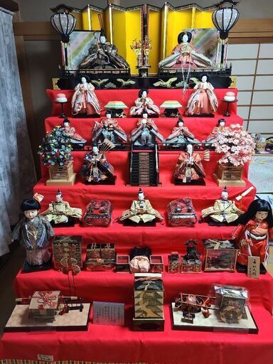 娘の為に26年前に買ってもらった雛人形です。 - ひな祭り