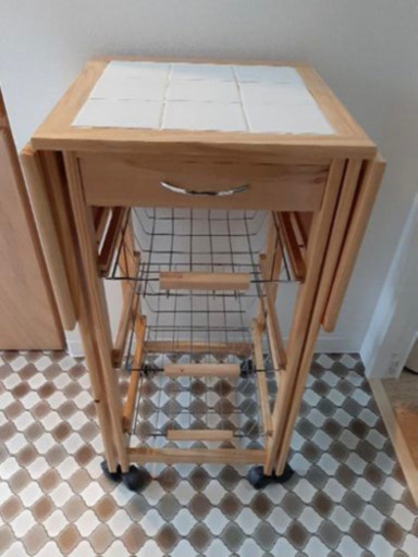 期間限定掲載 おしゃれ 北欧風キッチンワゴン Tiney 京都の家具の中古あげます 譲ります ジモティーで不用品の処分