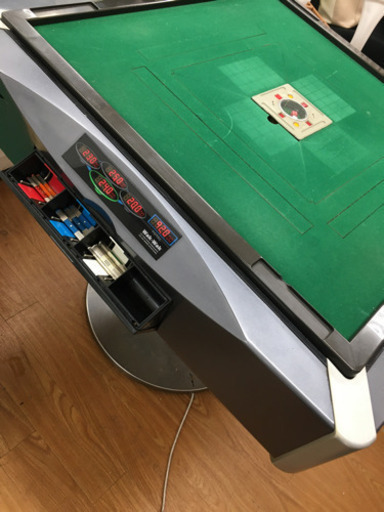 【電動‼️】マージャン卓を、50000円にてお譲りいたします 電動‼️】マージャン卓を、50000円にてお譲りいたします